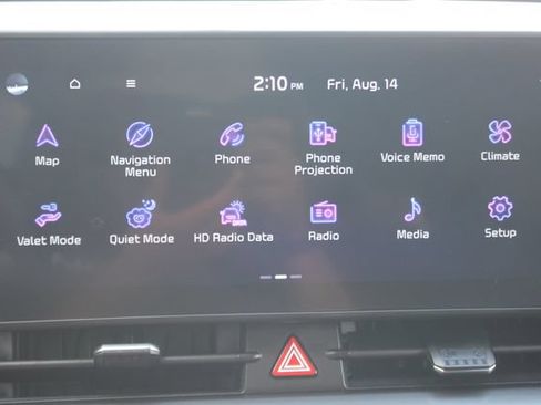 Used 2024 Kia Sportage EX AWD/4WD image 5