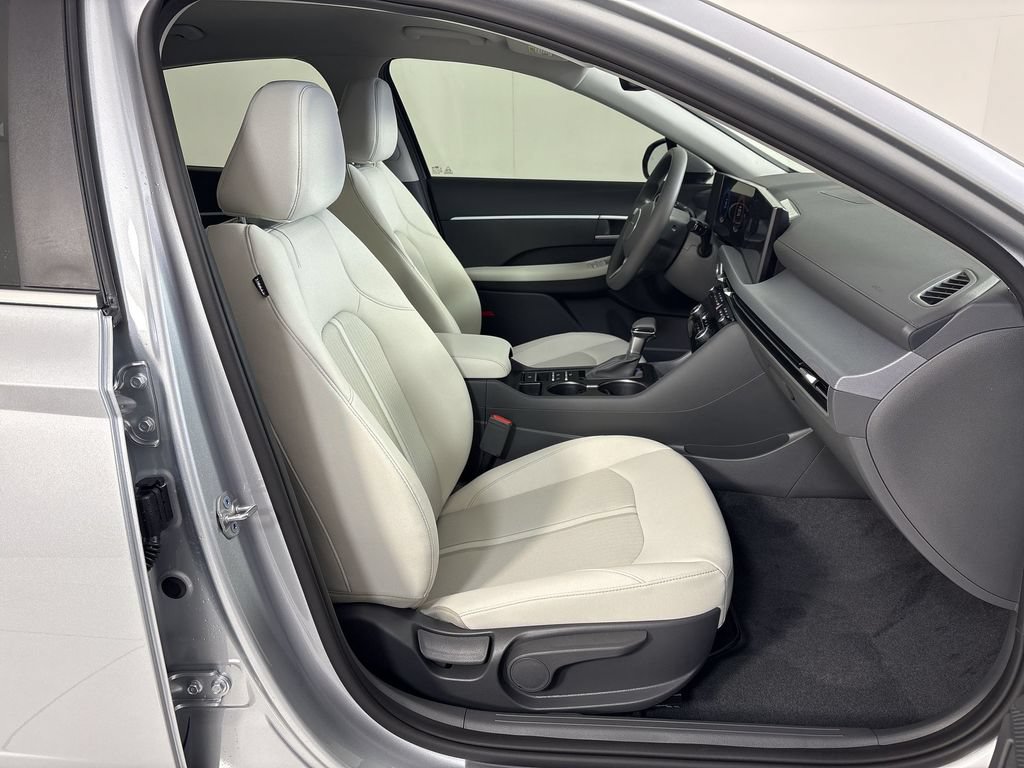 New 2026 Hyundai Sonata SE FWD image 24