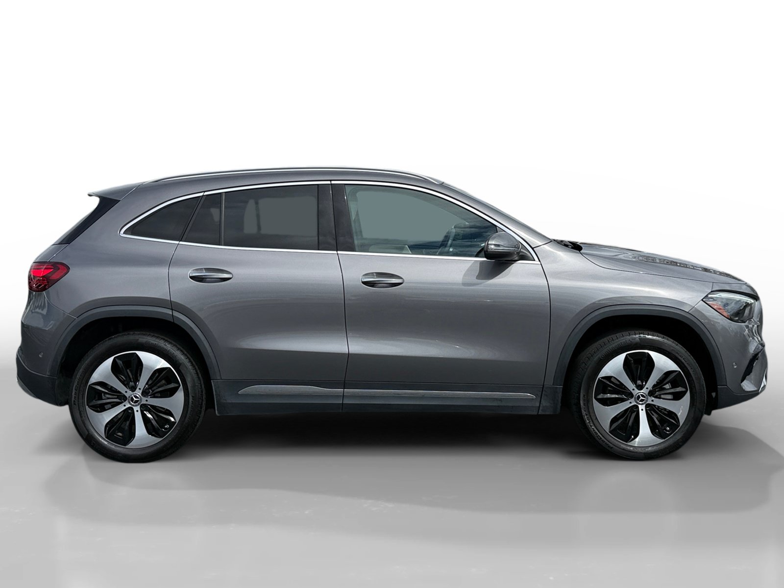 Used 2025 Mercedes-Benz GLA 250 4MATIC image 6