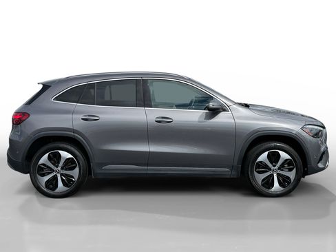 Used 2025 Mercedes-Benz GLA 250 4MATIC image 6