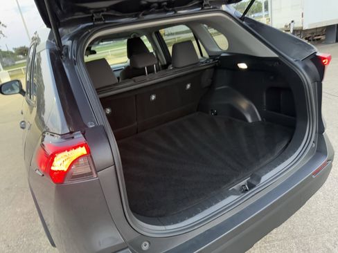 Used 2024 Toyota RAV4 XLE w/ Convenience Package image 31