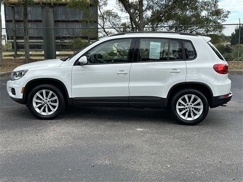 Used 2017 Volkswagen Tiguan Limited w/ Premium Package image 6