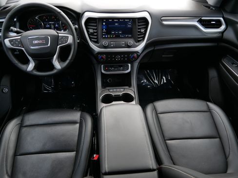 Used 2023 GMC Acadia SLT w/ Preferred Package image 10