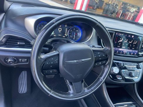 Used 2021 Chrysler Pacifica Limited w/ S Appearance Package AWD/4WD image 25