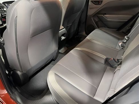 Certified 2025 Subaru Crosstrek 2.0i Premium image 31
