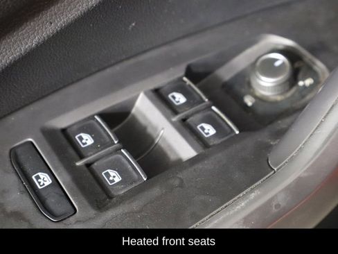 Used 2023 Volkswagen Jetta SE w/ Panoramic Sunroof Package image 20