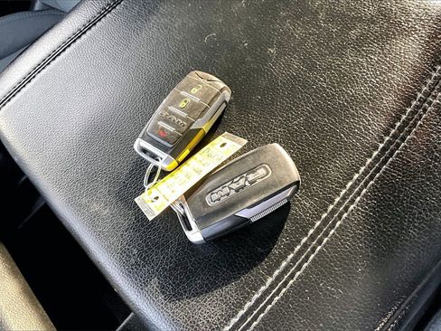 Used 2021 RAM 1500 Big Horn image 10