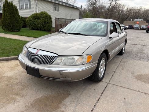 Used 1999 Lincoln Continental image 6