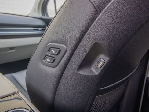 Used 2024 Kia Carnival SX Prestige image 44