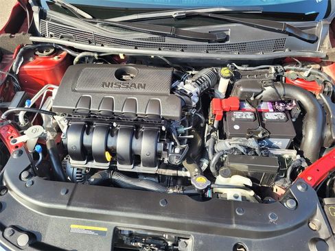 Used 2019 Nissan Sentra SR w/ Exterior Package image 30