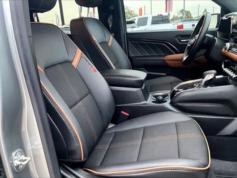 Certified 2024 GMC Canyon AT4 w/ Technology Package image 8