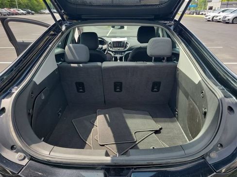 Used 2017 Chevrolet Volt LT w/ Comfort Package FWD image 37