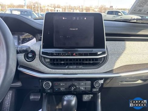 Used 2022 Jeep Compass Latitude image 20