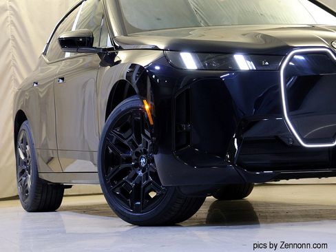 New 2026 BMW iX xDrive45 w/ M Sport Package image 4