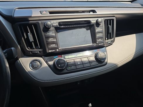 Certified 2018 Toyota RAV4 XLE AWD/4WD image 12
