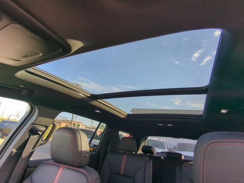 New 2026 Chevrolet Traverse RS w/ LPO, Floor Liner Package image 19