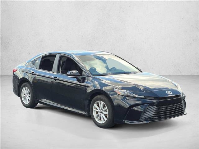 Used 2025 Toyota Camry LE FWD image 3