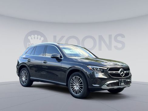 New 2026 Mercedes-Benz GLC 300 4MATIC image 2
