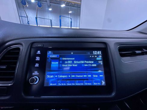 Used 2019 Honda HR-V EX-L image 17