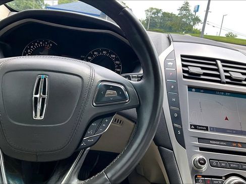 Used 2017 Lincoln MKZ Reserve w/ Climate Package AWD/4WD image 18