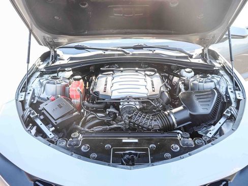 Used 2021 Chevrolet Camaro LT w/ RS Package RWD image 33