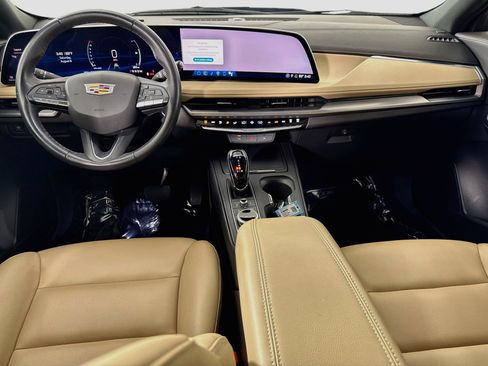 Used 2024 Cadillac XT4 Luxury FWD image 25