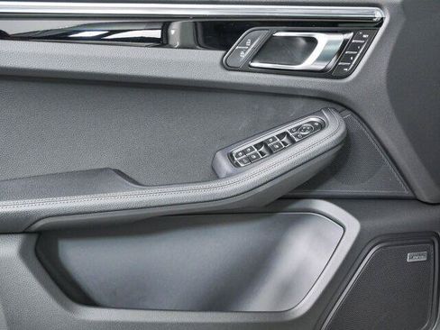 New 2026 Porsche Macan S AWD/4WD image 6