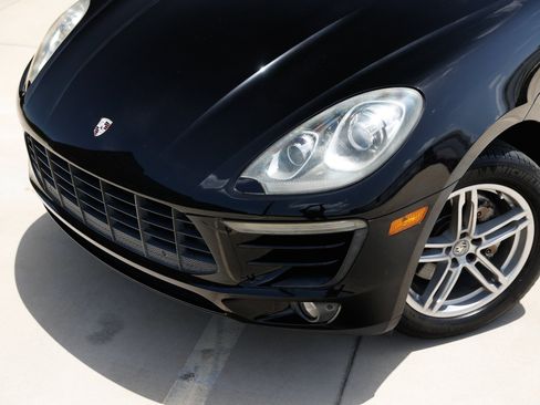 Used 2016 Porsche Macan S AWD/4WD image 34