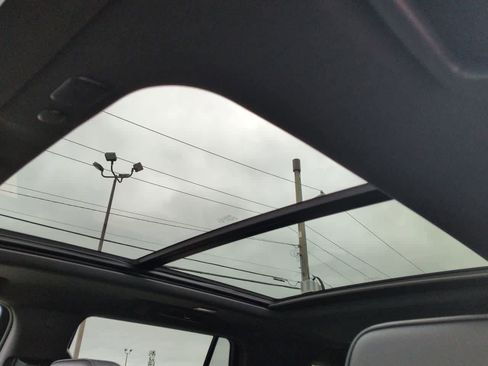 Used 2024 GMC Yukon Denali image 19