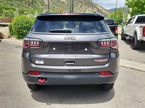 Used 2017 Jeep Compass Trailhawk w/ Cold Weather Group AWD/4WD image 11