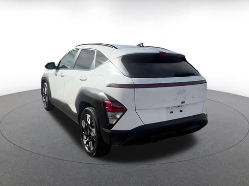 Used 2025 Hyundai Kona SEL FWD image 11