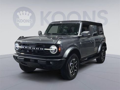 Used 2023 Ford Bronco Outer Banks image 5