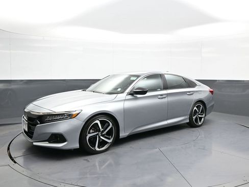 Certified 2022 Honda Accord Sport image 10