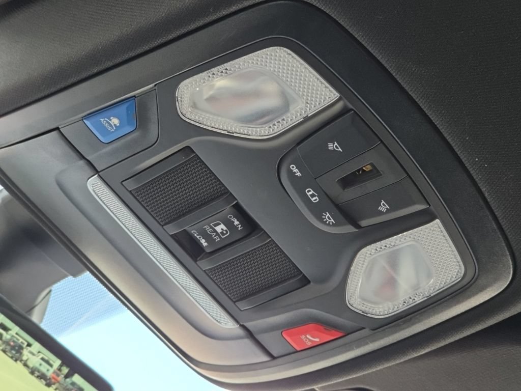 Used 2023 RAM 1500 Big Horn AWD/4WD image 33