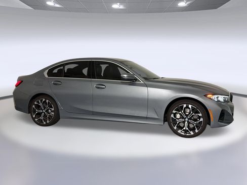 Used 2026 BMW 330i xDrive Sedan w/ Premium Package AWD/4WD image 20