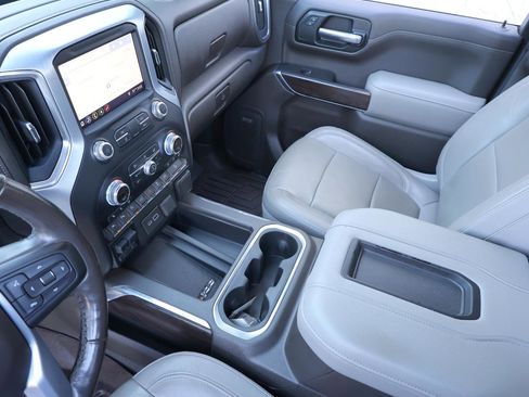 Used 2019 GMC Sierra 1500 SLT w/ SLT Premium Plus Package AWD/4WD image 40