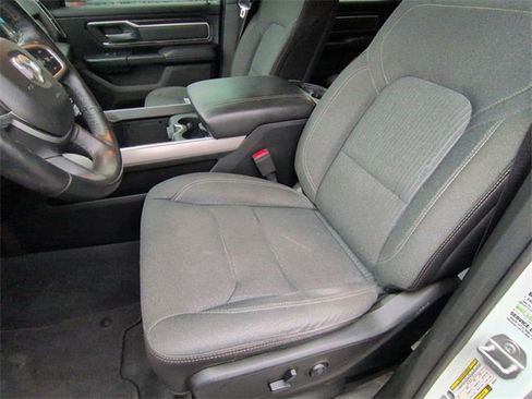 Used 2019 RAM 1500 Big Horn image 11