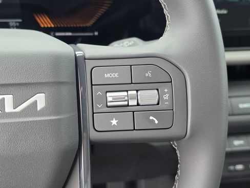 New 2027 Kia Seltos S FWD image 30
