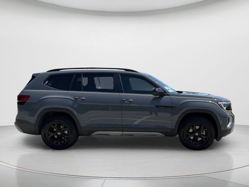 New 2026 Volkswagen Atlas Peak Edition AWD/4WD image 4