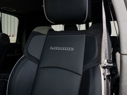 New 2026 RAM 2500 Laramie w/ Night Edition image 29