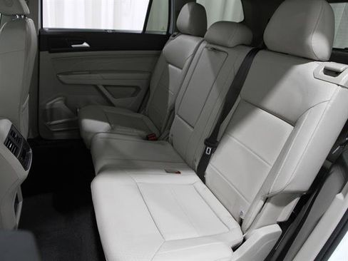 Used 2022 Volkswagen Atlas SE image 18