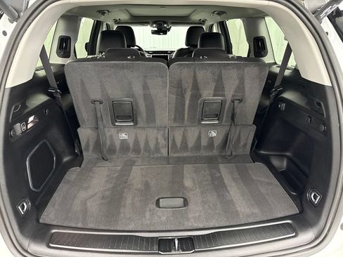 Used 2021 Jeep Grand Cherokee L Limited w/ Luxury Tech Group II AWD/4WD image 8