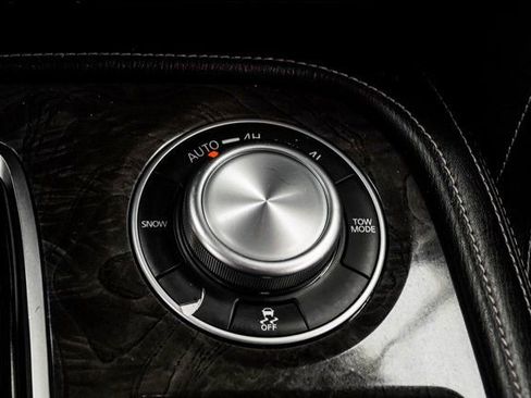 Used 2024 INFINITI QX80 Luxe image 21