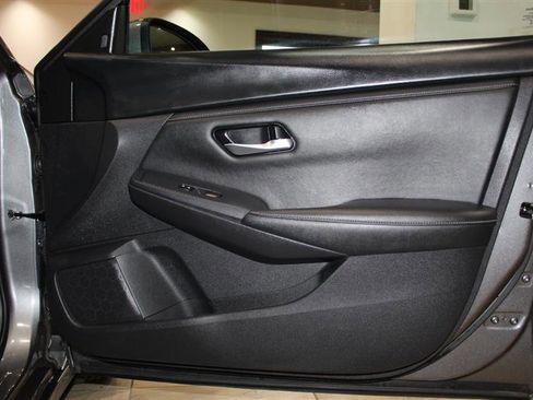 Used 2024 Nissan Sentra SV image 33