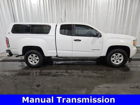 Used 2017 GMC Canyon SL image 2