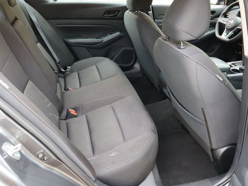 Used 2024 Nissan Altima 2.5 SV FWD image 17