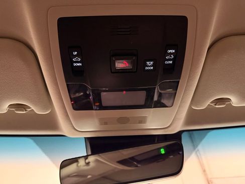 Used 2022 Lexus ES 350 w/ Premium Package image 20