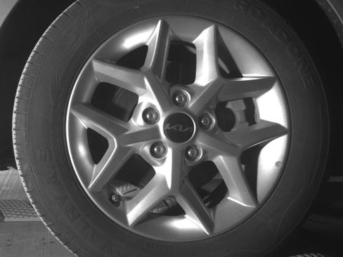 Used 2025 Kia Soul LX w/ LX Technology Package FWD image 15