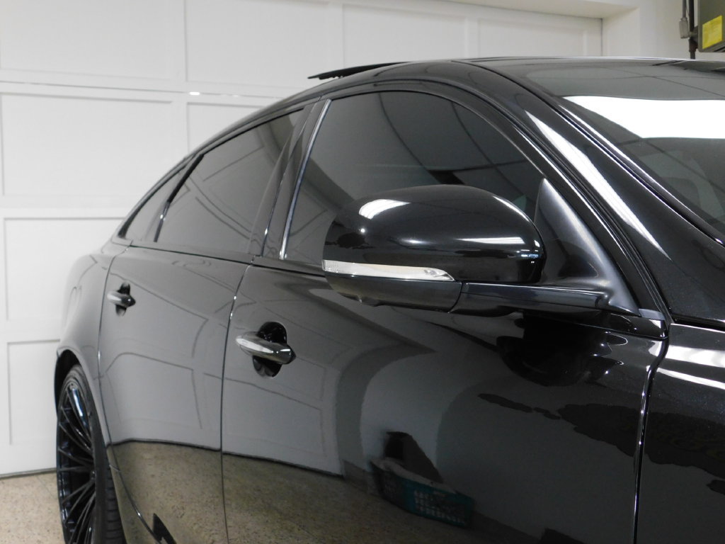 Used 2018 Jaguar XJ RWD image 11