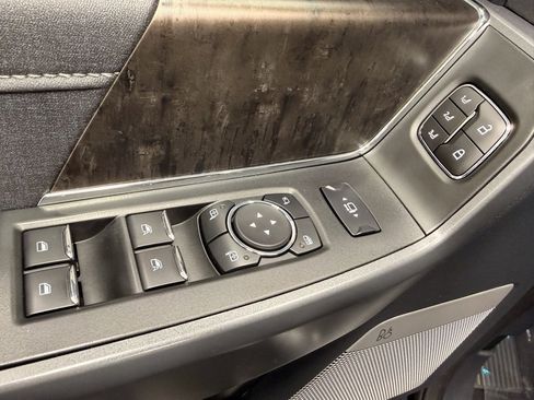 Used 2023 Ford F250 Lariat w/ Lariat Ultimate Package image 31